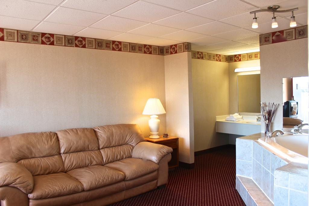 Regency Inn Richmond Dumbarton Стая снимка